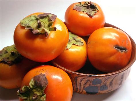 Calorias De Um Caqui
