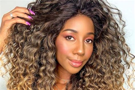 Youtuber Camilla de Lucas é nome confirmado para o ...