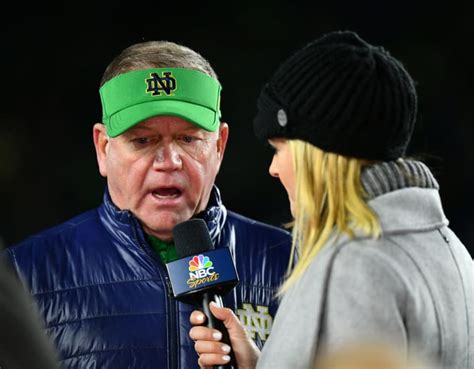 Insidendsports Notre Dame Head Coach Brian Kelly Named To Dodd Trophy