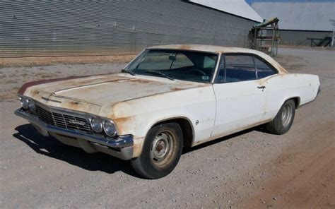 1965 Chevrolet Impala Barn Finds