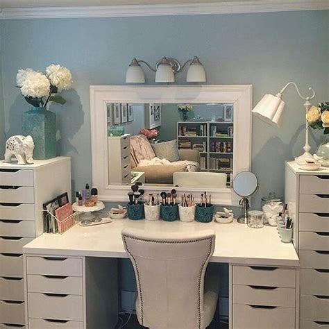 Maybe you would like to learn more about one of these? 55 Great Makeup Vanity Decor Ideas to Adorn Your Home in Style