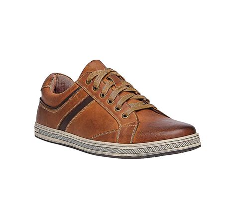 How do i know if i need wide shoes. DO YOU HAVE CALLUSES AT THE BALL WIDTH OF YOUR FOOT? IF SO ...