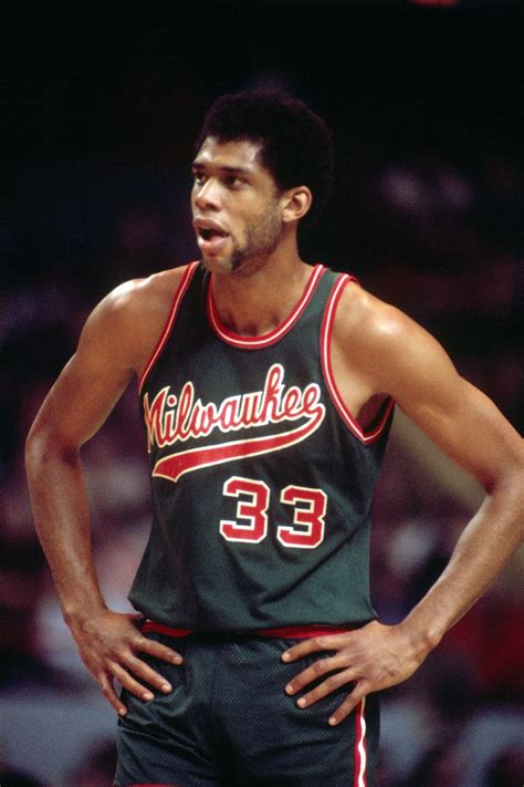 Kareem Abdul-Jabbar Milwaukee Bucks Canter | Milwaukee bucks, Nba
