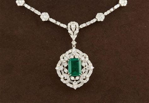 Green Emerald Diamond White Gold Pendant Necklace For Sale At 1stdibs