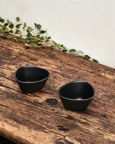 Maybe you would like to learn more about one of these? Linddna - Curve Bowl small, black - Interiørbutikken