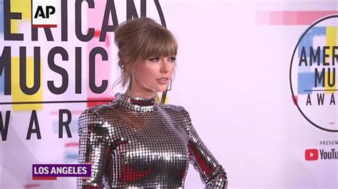 Stars Praise Taylor Swifts Political Voice