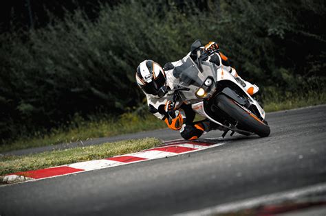 Do follow me on social media. KTM RC 390 - Alle technischen Daten zum Modell RC 390 von KTM
