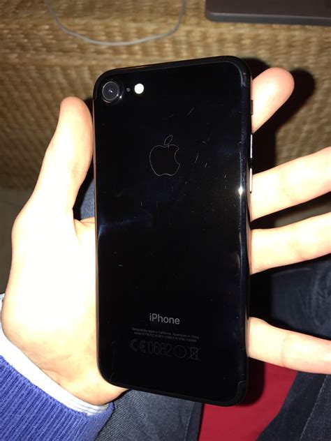 Compatible 4g+ (débit jusqu'à 223 mbit/s ou 300 mbit/s selon couverture). iPhone 7 - État iPhone 7 Noir de Jais apres 3 mois d ...
