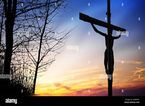 Jesus Cross Sunset Hi Res Stock Photography And Images Alamy