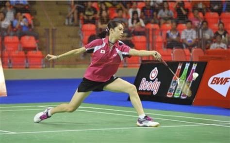 8 Essential Badminton Drills For Beginners To Improve Their Game