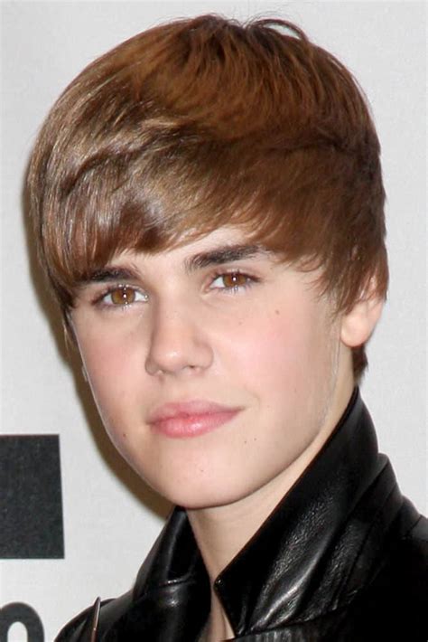 Justin Bieber S Hairstyles Over The Years Headcurve