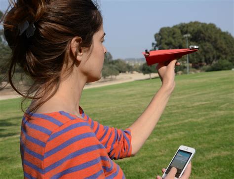 powerup 3 0 smartphone controlled paper airplane gadget flow
