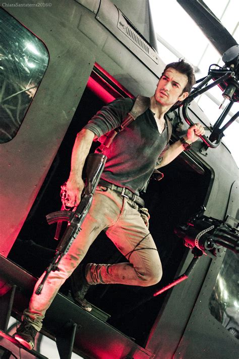 Nathan Drake Uncharted 4 Cosplay Helicopter Land By