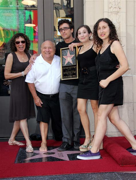 Its Always Sunny With Danny Devito See The Actors Cutest Photos With
