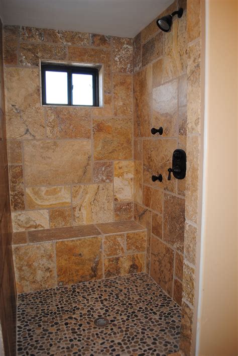 Since travertine has become very popular there are many circulating ideas, photos, and pictures in the home renovation or building magazines or on the various design studios sites. Pin on BATHROOM