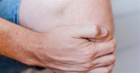 You may also see the rabbit's tongue out and it struggling to breathe. 10 causes of leg shaking