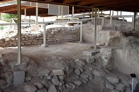 Aslantepe höyüğü nerede unesco'nun dünya mirası geçici listesine türkiye'den son dahil edilen 13 alandan biri olan ve milattan önce 5 binli yıllara tarihlenen malatya'daki aslantepe höyüğü'nde süren. Arslantepe Fotoğrafları - Malatya Arslantepe Höyüğü