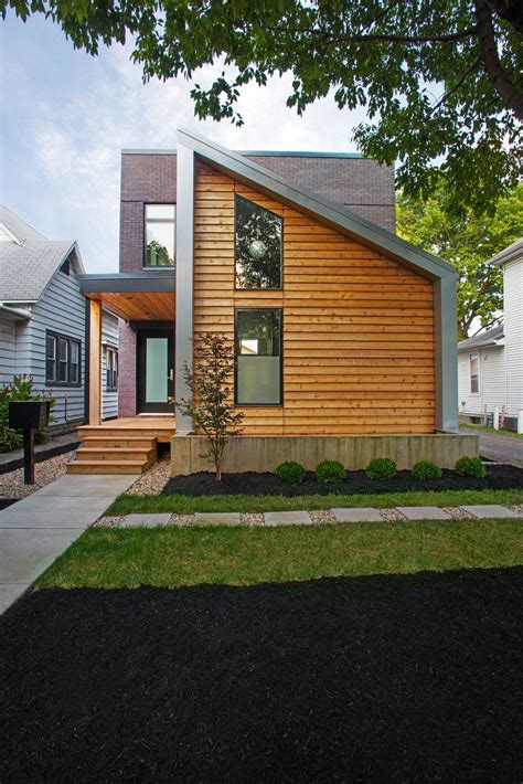 Clad In Cedar And Metal An Indianapolis Home Gives A Modern Salute To