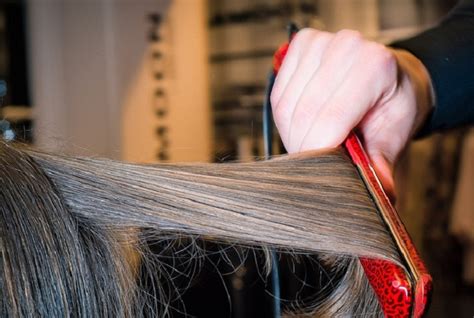 Beberapa warganet pun melontarkan pernyataan serupa yang memuji gaya rambut baru maia menjadikannya layaknya seorang abg. Foto Rambut Smoothing Terbaru - gaya foto