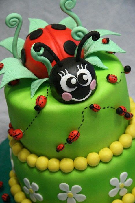 This Looks Like The Perfect Birthday Cake For Me Ladybug Cake Bug