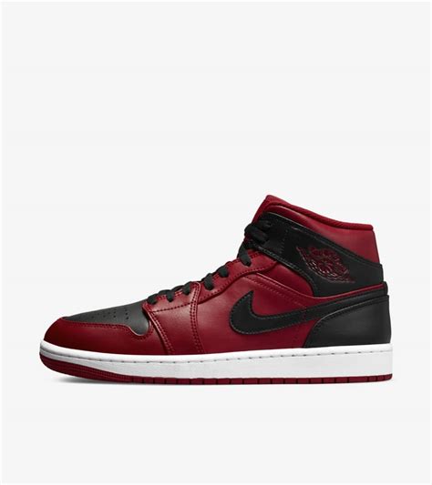 air jordan 1 mid gym red and black 554724 660 release date nike snkrs my