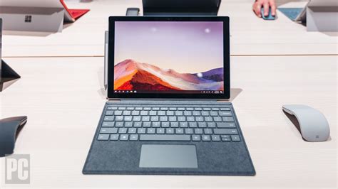 Hands On Microsoft Surface Pro 7 Adds Ice Lake Cpus Usb Type C Ports