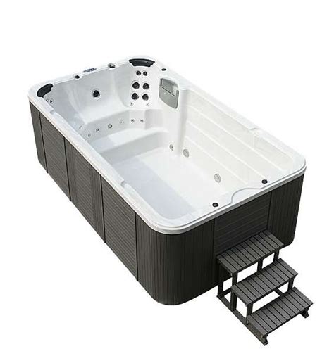 Da ein outdoor whirlpool mit einem herkömmlichen gartenschlauch gefüllt und entleert werden kann, ist ein sanitärer gebäudeanschluss. Luxus Whirlpool Outdoor Swim Spa 400x230 + Vollausstattung ...