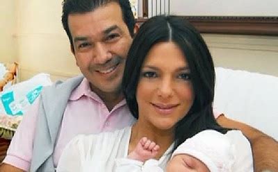 La comediante y cantante, realizaron un video junto a la organización ruidosa. In Fraganti Magazine: BARBARA BERMUDO YA ES MAMA!