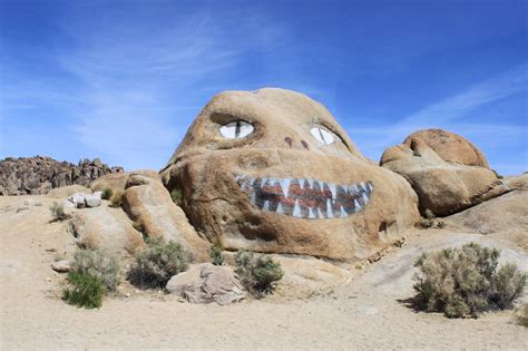 Painted Face Rock Mojave Desert Usa Unique Photo Natural Landmarks