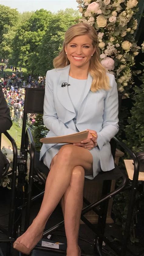 Ainsley Earhardt Feet Page 17 Of 24 Wikigrewal