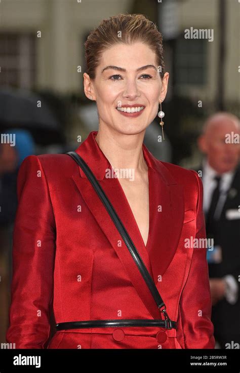 Rosamund Pike Radioactive Hi Res Stock Photography And Images Alamy