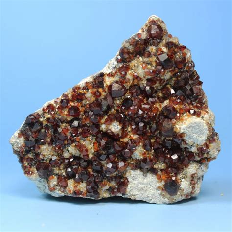 Natural Garnet Gem Stone Raw Ore Mineral Crystal Specimens Teaching