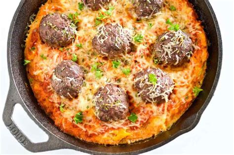 One Skillet Baked Spaghetti Squash And Meatballs 2 Low Carb Meal Prep