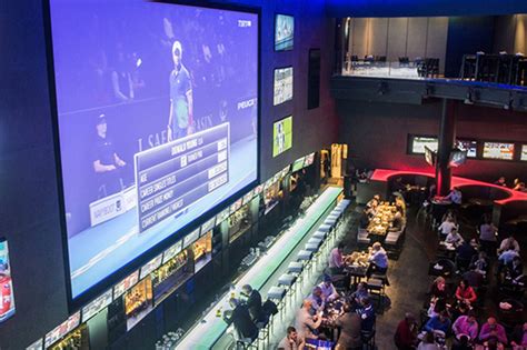 These Three Toronto Sports Bars Were Just Ranked Among The Best In Canada