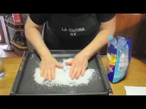 Una de las recetas más conocidas con ¿quieres saber cómo hacer dorada a la sal? Cómo hacer Dorada a la sal | RECETA DE SEMANA SANTA - YouTube