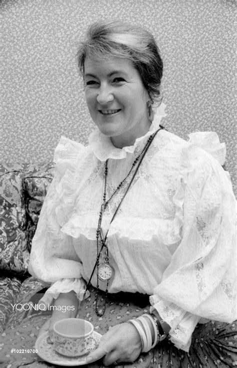 Laura Ashley 1925 1985 Welsh Fashion Designer Businesswoman And