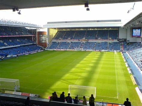 The rangers will once again incorporate a number of texas elements and materials in the construction of their new stadium. Ibrox Stadium: Das Stadion von Glasgow Rangers ...