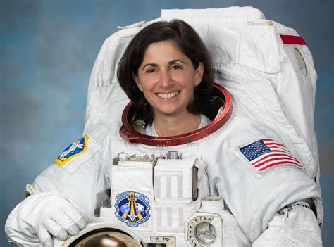 Alumna And Astronaut Offers Advice To Aspiring Female Engineers Embry