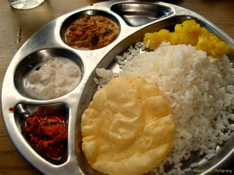 File:Kerala Meals (2887680117).jpg - Wikimedia Commons