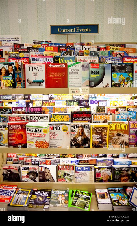 Current Events Magazines On Shelves Barnes And Noble Usa Stock Photo