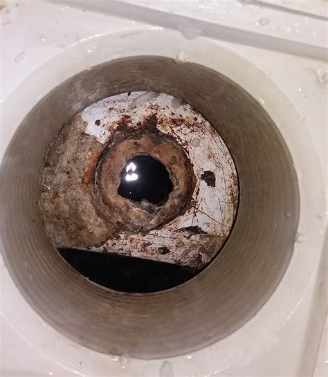 Abfluss verstopft, soll das Loch da sein? (Bad, Badezimmer, Verstopfung)