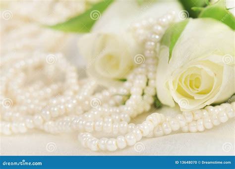 White Roses Pearls 13648070