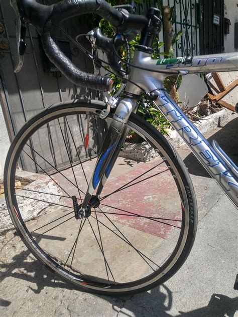 Trek 5000 Oclv 120 Full Carbon Road Bike Pedal Room