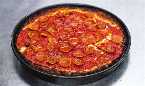 The Best Deep Dish In Chicago As Told By Thrillist Tcg The Chicago