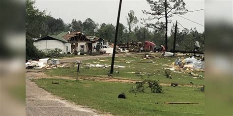 Easter Storms Sweep South Killing At Least 6 In Mississippi