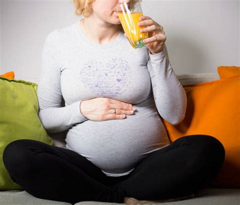 Here Are The 5 Drinks That Women Must Avoid During Pregnancy
