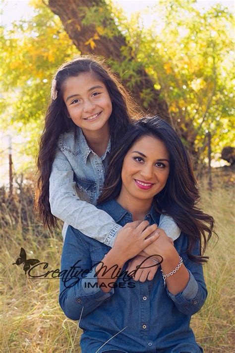 Fall Mom Daugther Picture Mother Daughter Photoshoot Mom Daughter Photos Mother Daughter