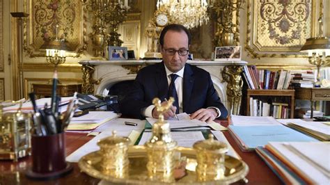 François Hollande De LÉlysée à La Maison De Campagne En Plein Coeur
