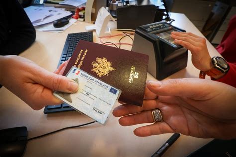 Passeports et cartes didentité pourquoi ces délais à rallonge