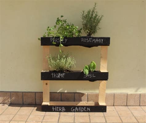 How To Make Pallet Herb Garden